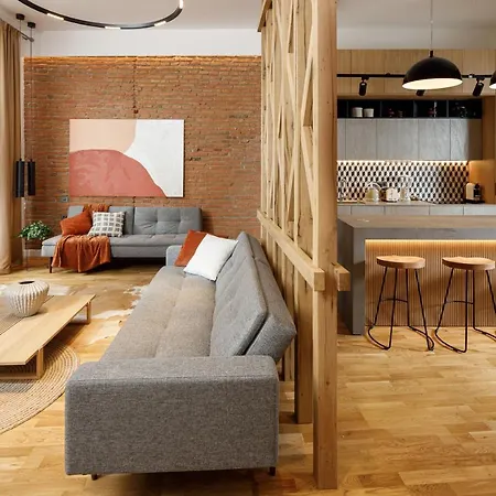 Ka'yana - Restored Luxury In The Heart Of The Old Town, Near Black Church, Council Sq *