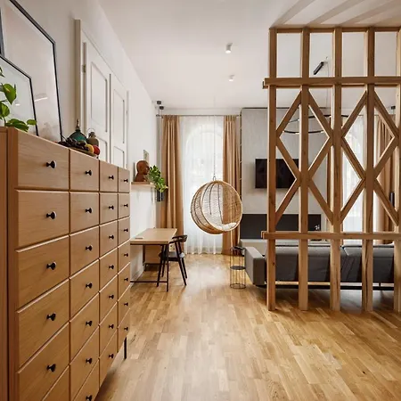 Ka'yana - Restored Luxury In The Heart Of The Old Town, Near Black Church, Council Sq Апартаменти *