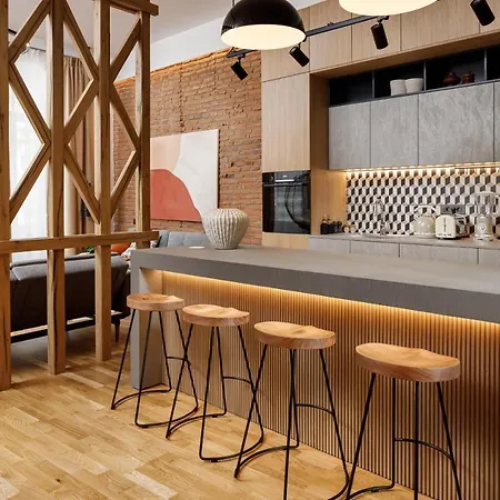 Ka'yana - Restored Luxury In The Heart Of The Old Town, Near Black Church, Council Sq *