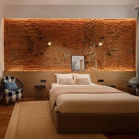 Апартаменти Ka'yana - Restored Luxury In The Heart Of The Old Town, Near Black Church, Council Sq