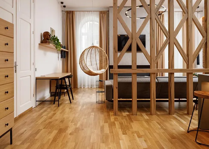 Ka'yana - Restored Luxury In The Heart Of The Old Town, Near Black Church, Council Sq Apartment