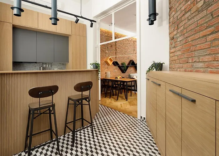 Apartment Ka'yana - Restored Luxury In The Heart Of The Old Town, Near Black Church, Council Sq